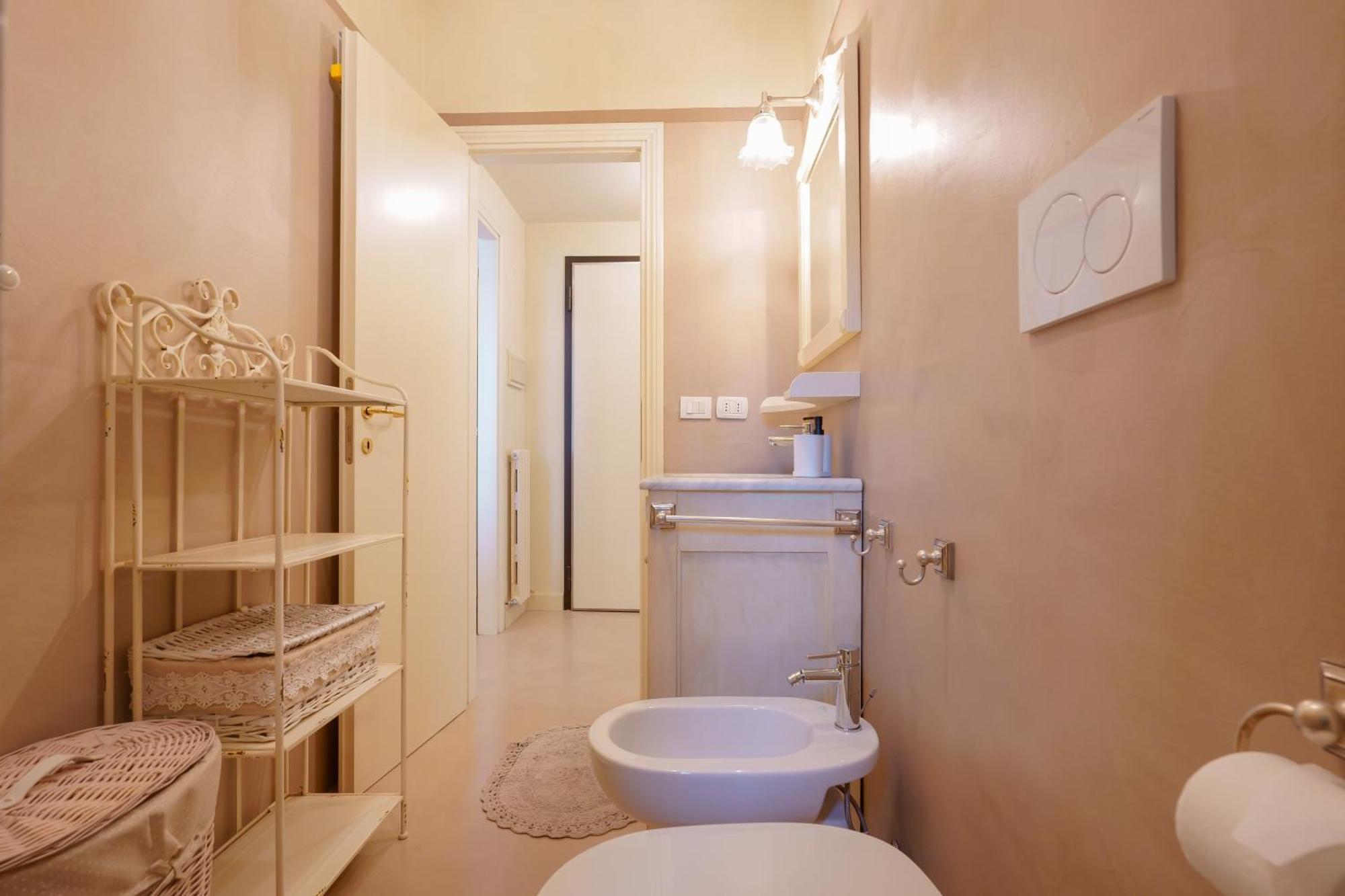 Guasto Apartment Bologna Eksteriør billede